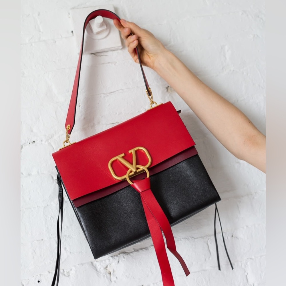 NWT Valentino Women's Shoulder Bag VRing Black/Red Leather